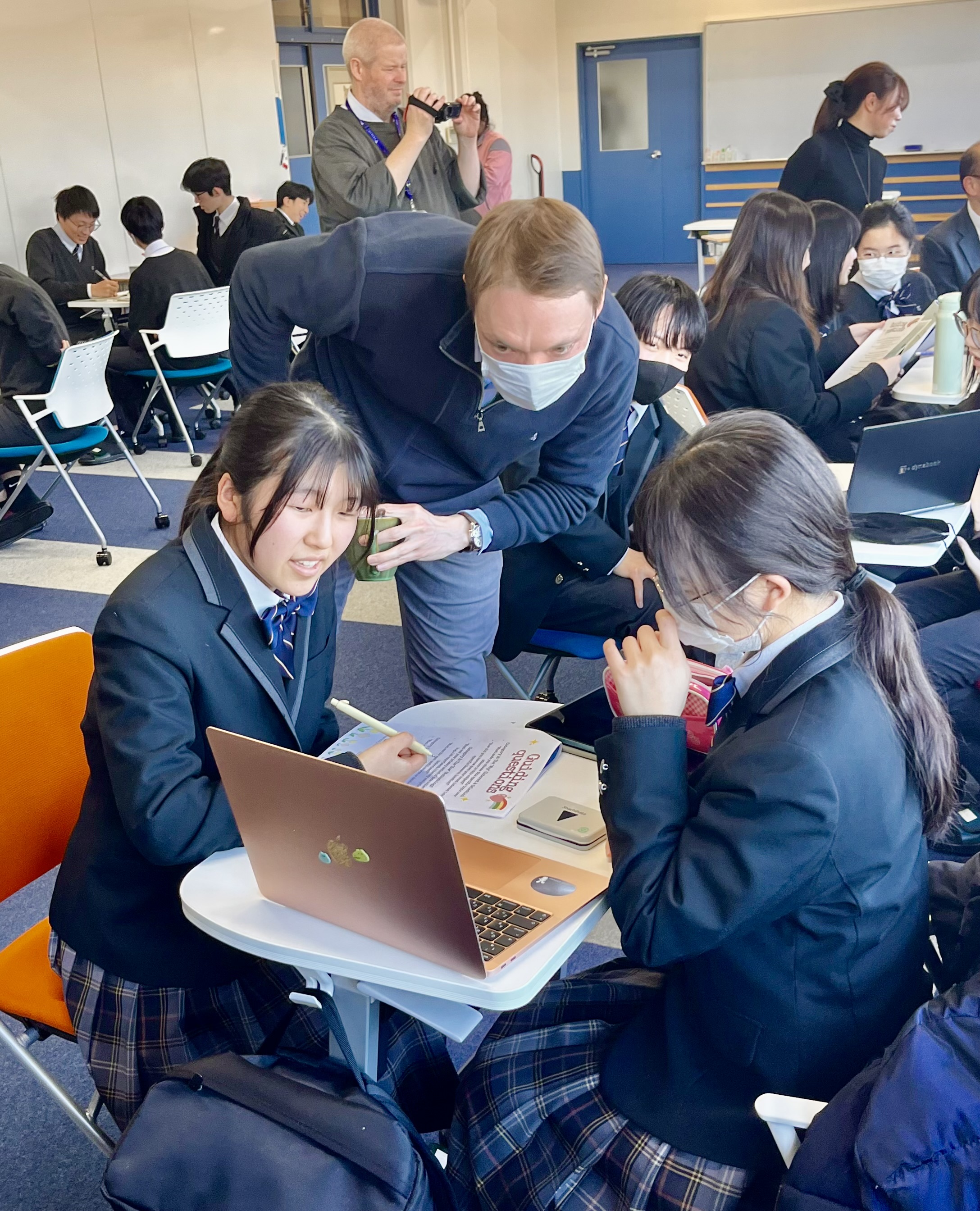 Extended Essay (EE) Presentation Session